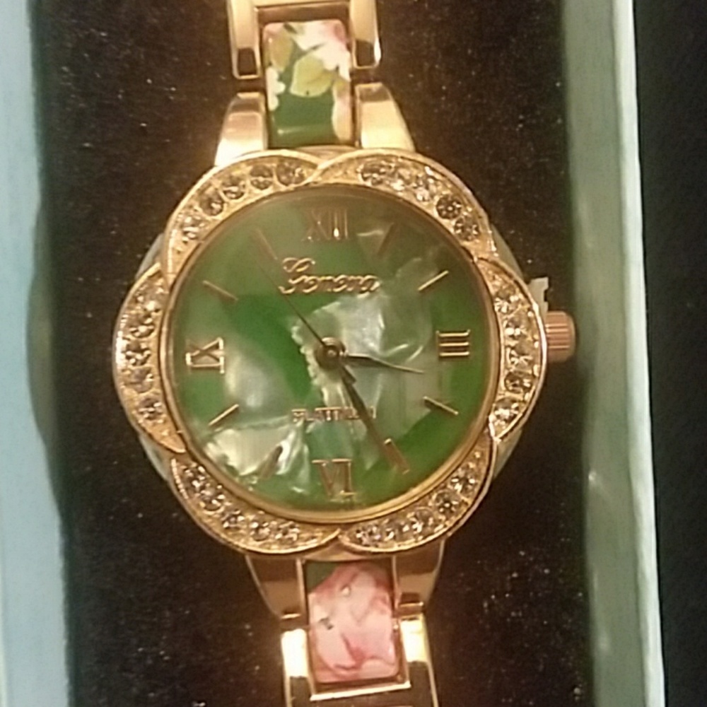 Geneva Watch Brand New In box - Picture 1 of 6
